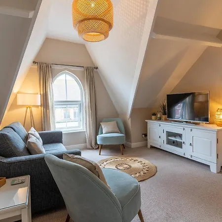 Stowaways Loft