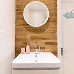아파트 Stowaways Loft