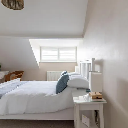 Stowaways Loft *