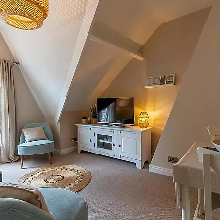 Stowaways Loft